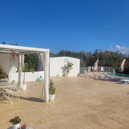 Trullo Il Gelso With Private Salt Water Infinity Pool And Jacuzzi Inside