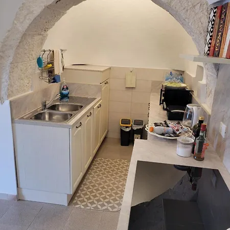 Holiday home Trullo Il Gelso With Private Salt Water Infinity Pool And Jacuzzi Inside