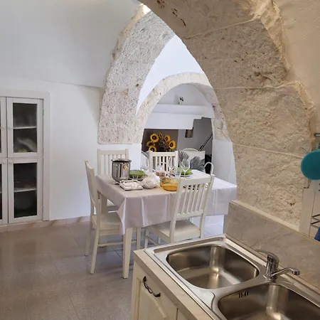 Trullo Il Gelso With Private Salt Water Infinity Pool And Jacuzzi Inside *