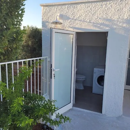 Trullo Il Gelso With Private Salt Water Infinity Pool And Jacuzzi Inside * San Michele Salentino