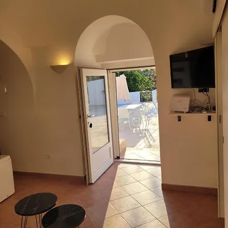 Trullo Il Gelso With Private Salt Water Infinity Pool And Jacuzzi Inside Hébergement de vacances *
