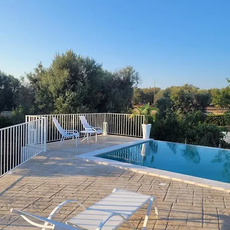 Trullo Il Gelso With Private Salt Water Infinity Pool And Jacuzzi Inside Hébergement de vacances *