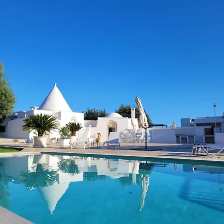 Trullo Il Gelso With Private Salt Water Infinity Pool And Jacuzzi Inside San Michele Salentino
