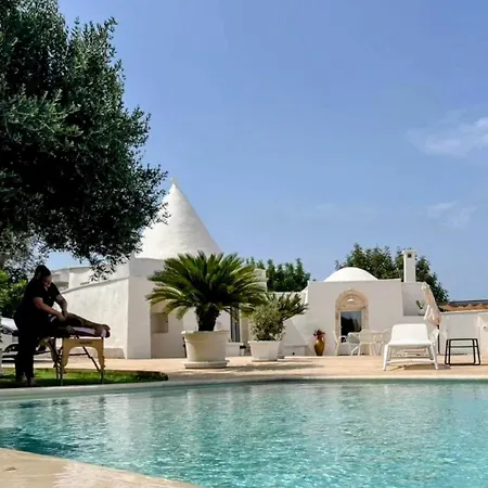 Trullo Il Gelso With Private Salt Water Infinity Pool And Jacuzzi Inside Hébergement de vacances San Michele Salentino