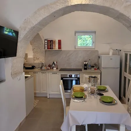 Trullo Il Gelso With Private Salt Water Infinity Pool And Jacuzzi Inside *