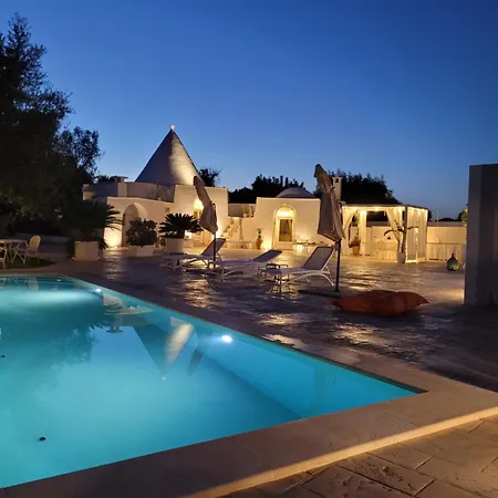 Trullo Il Gelso With Private Salt Water Infinity Pool And Jacuzzi Inside Ferienhaus